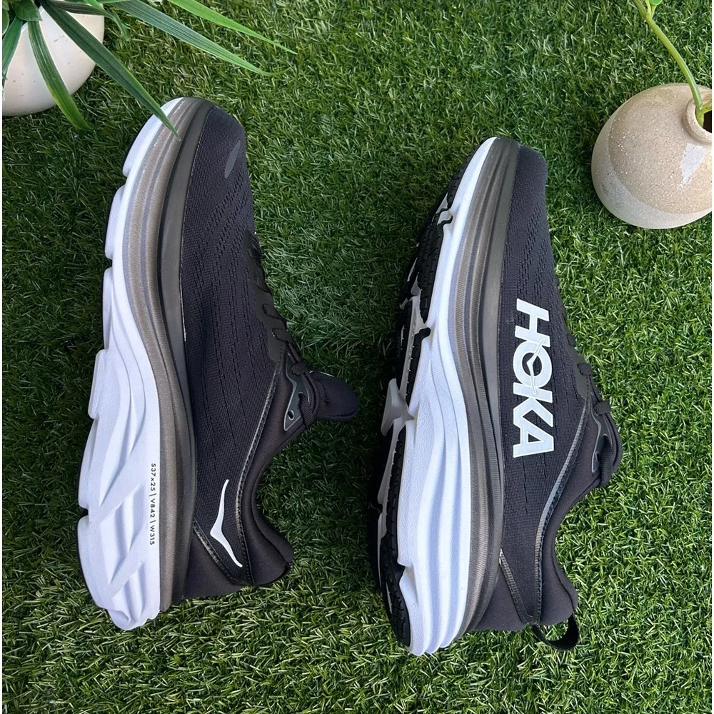 HOKA BONDI 8 Running black and white Shoe women size 12.5 2E new/no box
